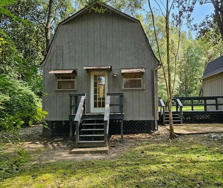 437 Horseshoe Cir