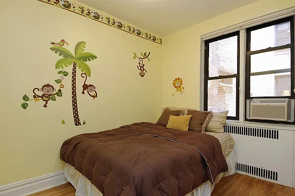 Sold by Corcoran | media 23