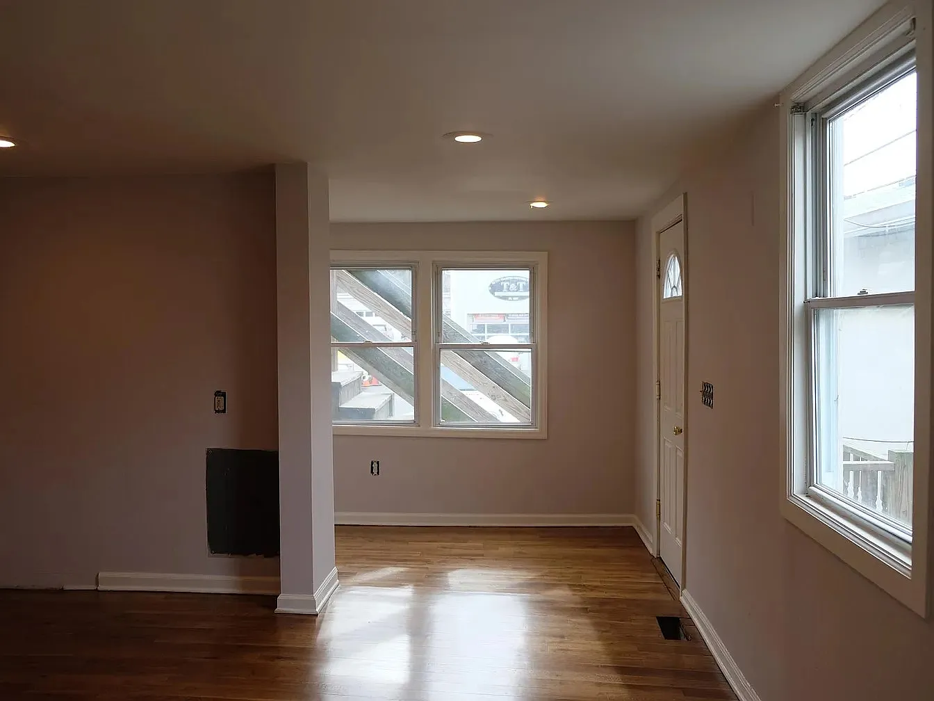 1 bed, 500 sqft, $1,600 — Photo 3