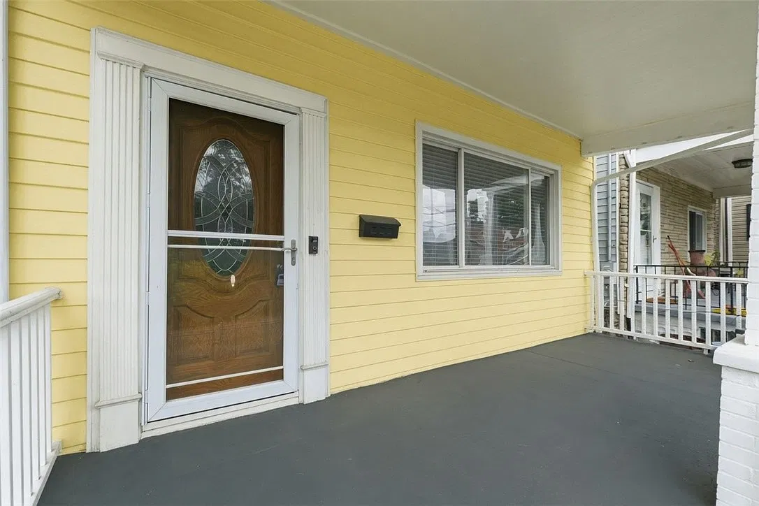 4 bed, 2.5 bath, 1705 sqft, $2,350 — Photo 3