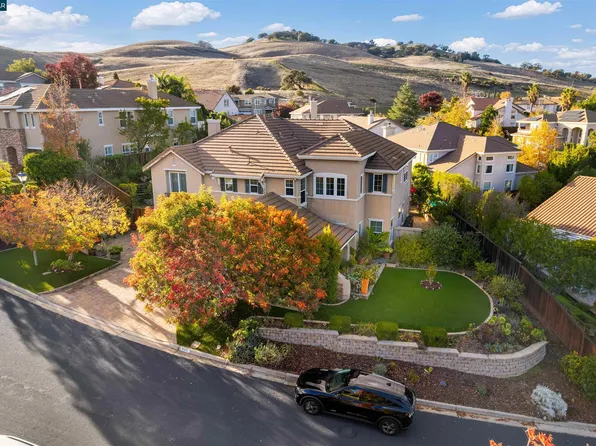 995 Rosehedge Ct, Concord, CA 94521