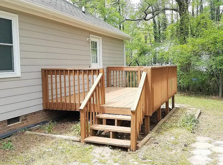 2330 Hillandale Rd — Photo 2