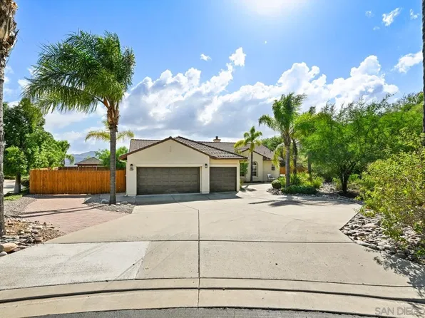 17208 Rising Dale Way, Ramona, CA 92065