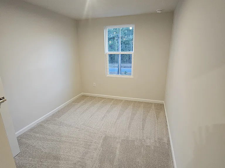 2032 Lewis Creek Cir NE — Photo 15