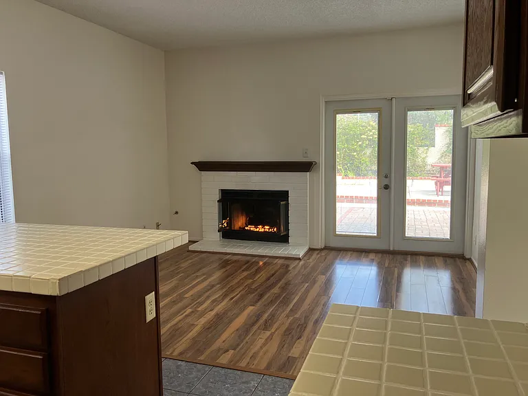 693 Kickapoo Dr — Photo 7