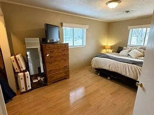 139 Louise Dr, Pendleton, SC 29670