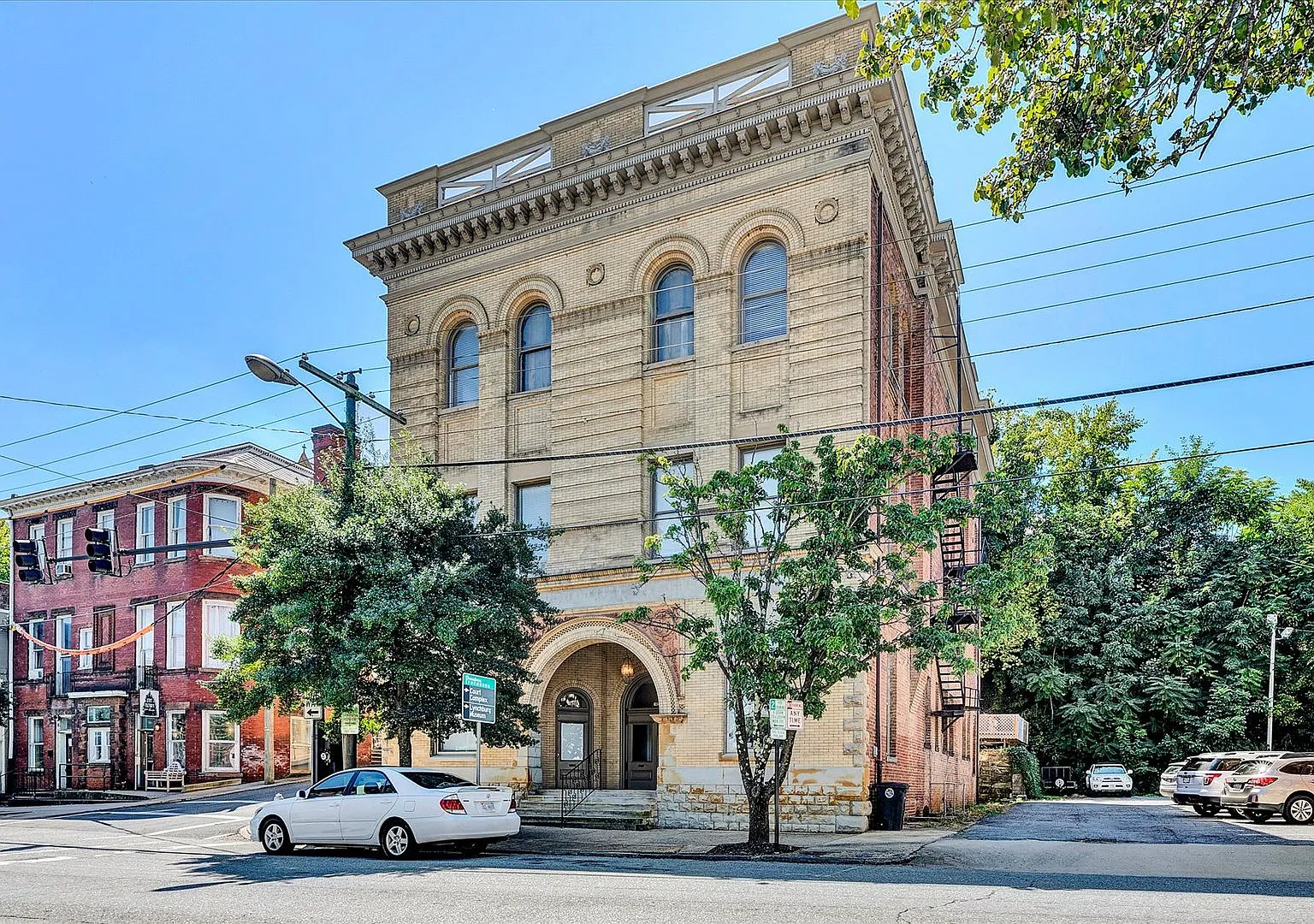 1025 Church — Photo 1