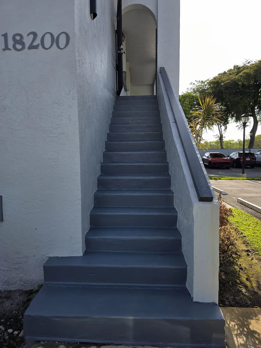 Building Photo - 18200 Mediterranean Blvd #2205