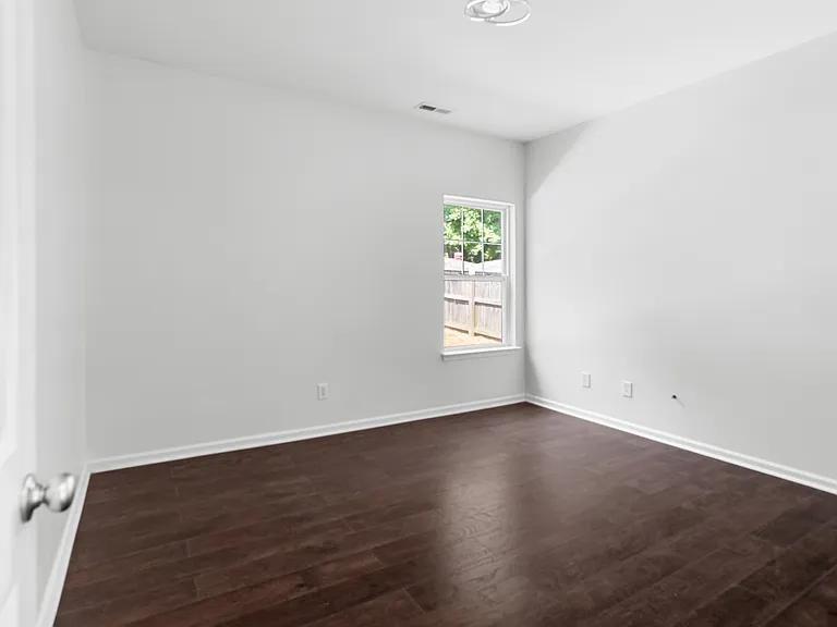 4409 Lawrence Daniel Dr — Photo 4