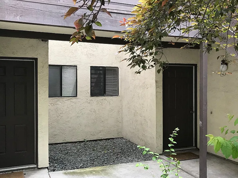 3991 Milton Ter — Photo 4