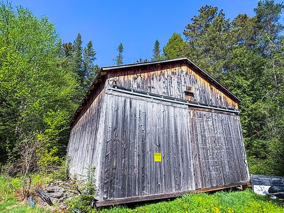 3rd image of 297 Robinson Road