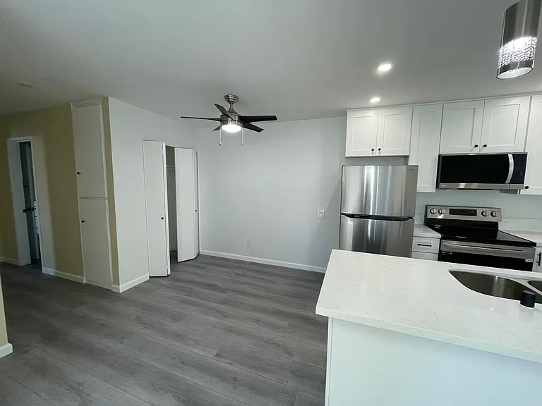 3550 Ruffin Rd #234 — Photo 1
