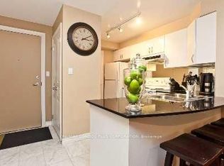 801 Bay St #501-C01, Toronto, ON M5S 1Y9
