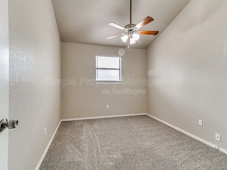 10607 N Macarthur Blvd — Photo 19