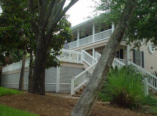 4 Driftwood Ln, Hilton Head Island, SC 29928