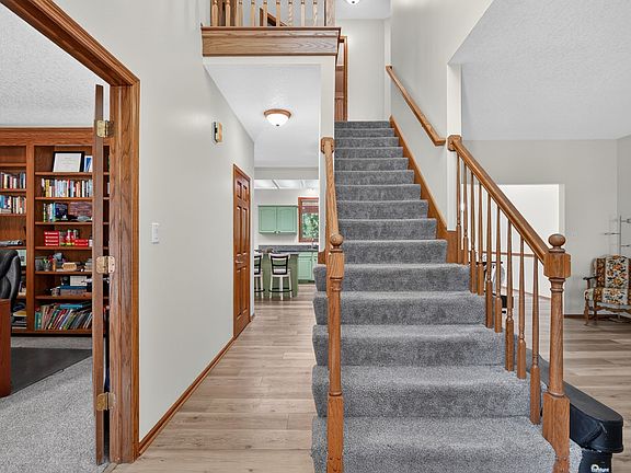 4th image of 9286 NW Lakeridge Ln
