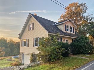 1424 Twin Pine Rd, Stroudsburg, PA 18360