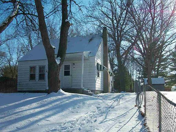 2nd image of 4211 Cottage Ave