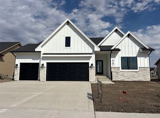 947 SW Boulder Dr, Grimes, IA 50111