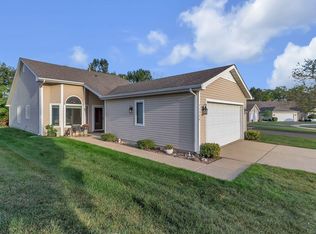 11324 Valley Dr, Saint John, IN 46373