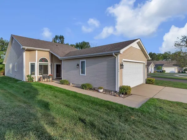 11324 Valley Dr, Saint John, IN 46373