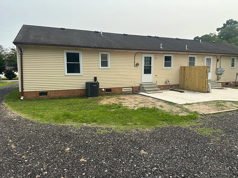 344 Hurdle Dr — Photo 3