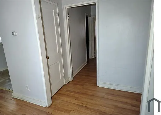 2135 Seneca Rd #11 — Photo 8