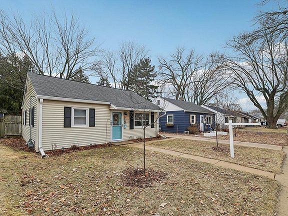 3rd image of 113 Leon Street