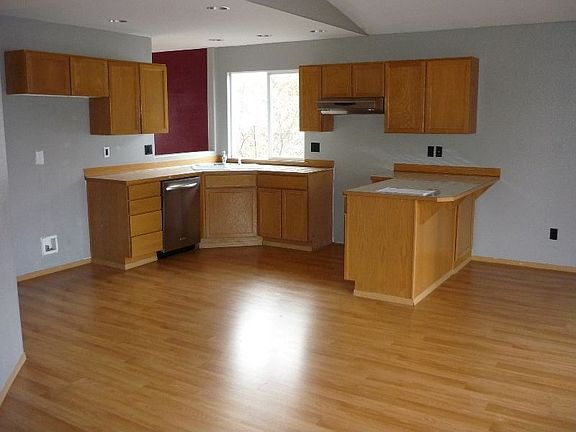 Bright & Cheery Kitchen