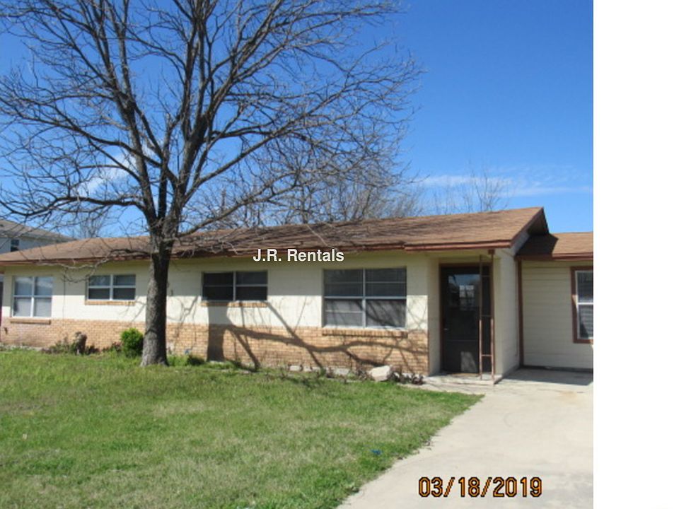 1st image of 203 W Bobwhite Ln #A
