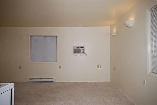 4th image of 1031 W Columbia Ave #B
