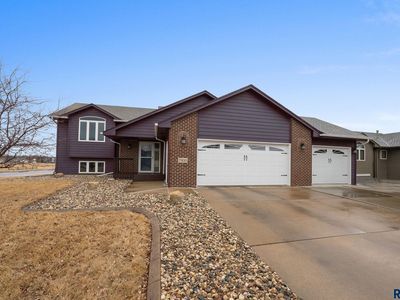 7500 S Denton Ave, Sioux Falls, SD, 57108