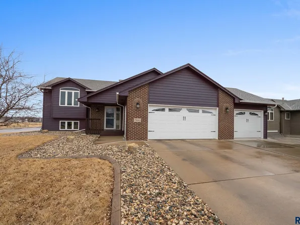7500 S Denton Ave, Sioux Falls, SD 57108