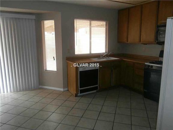 3rd image of 8413 Charles Ct