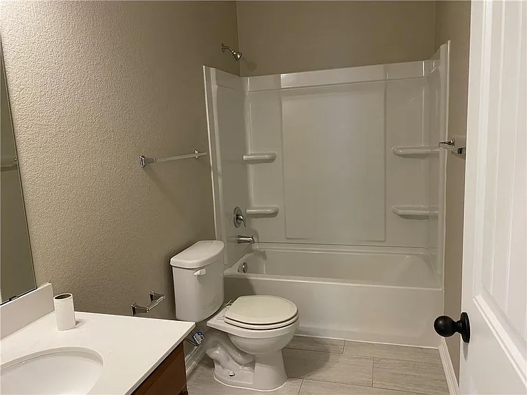 712 Estes Park — Photo 28