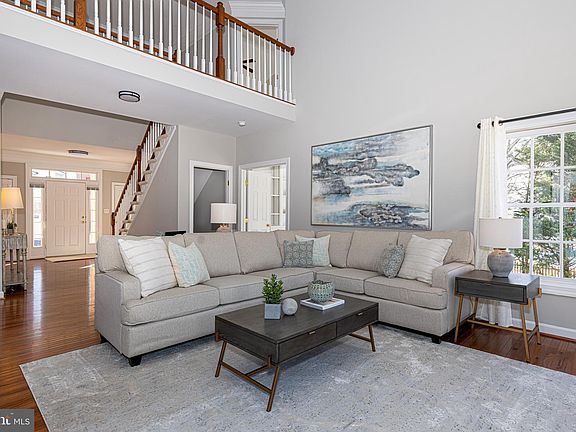 4th image of 8526 Century Oak Ct