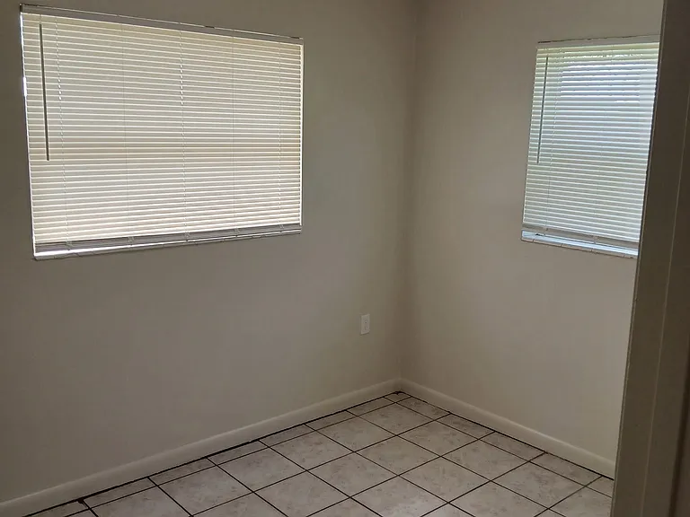 4101 Wayne Ave #4101 — Photo 4