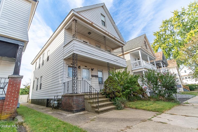 4th image of 1218 9th Avenue