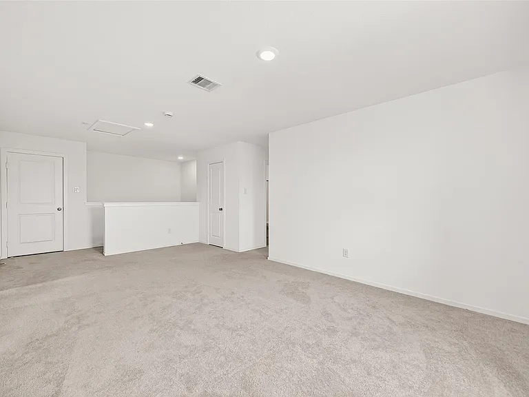 18634 Scopello Dr — Photo 30