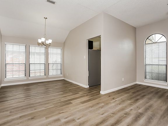 5th image of 1408 Chapman Dr