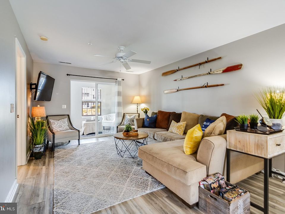 1st image of 3400 Sanibel Cir Unit 3404