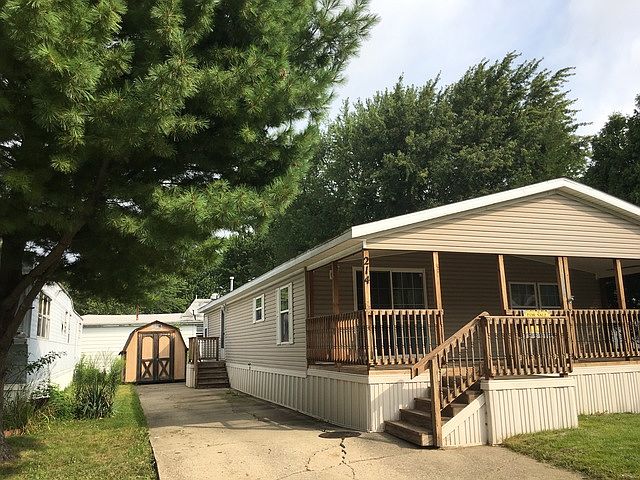 1st image of 214 Brougham Dr