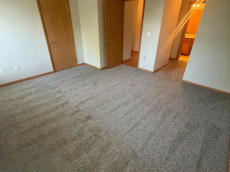 619 W Pine St — Photo 11