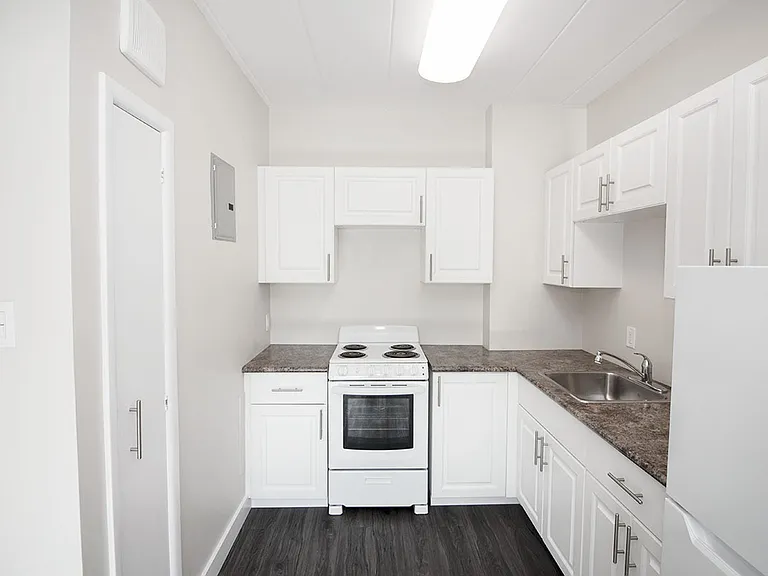 2075 Portage Ave #102 — Photo 20