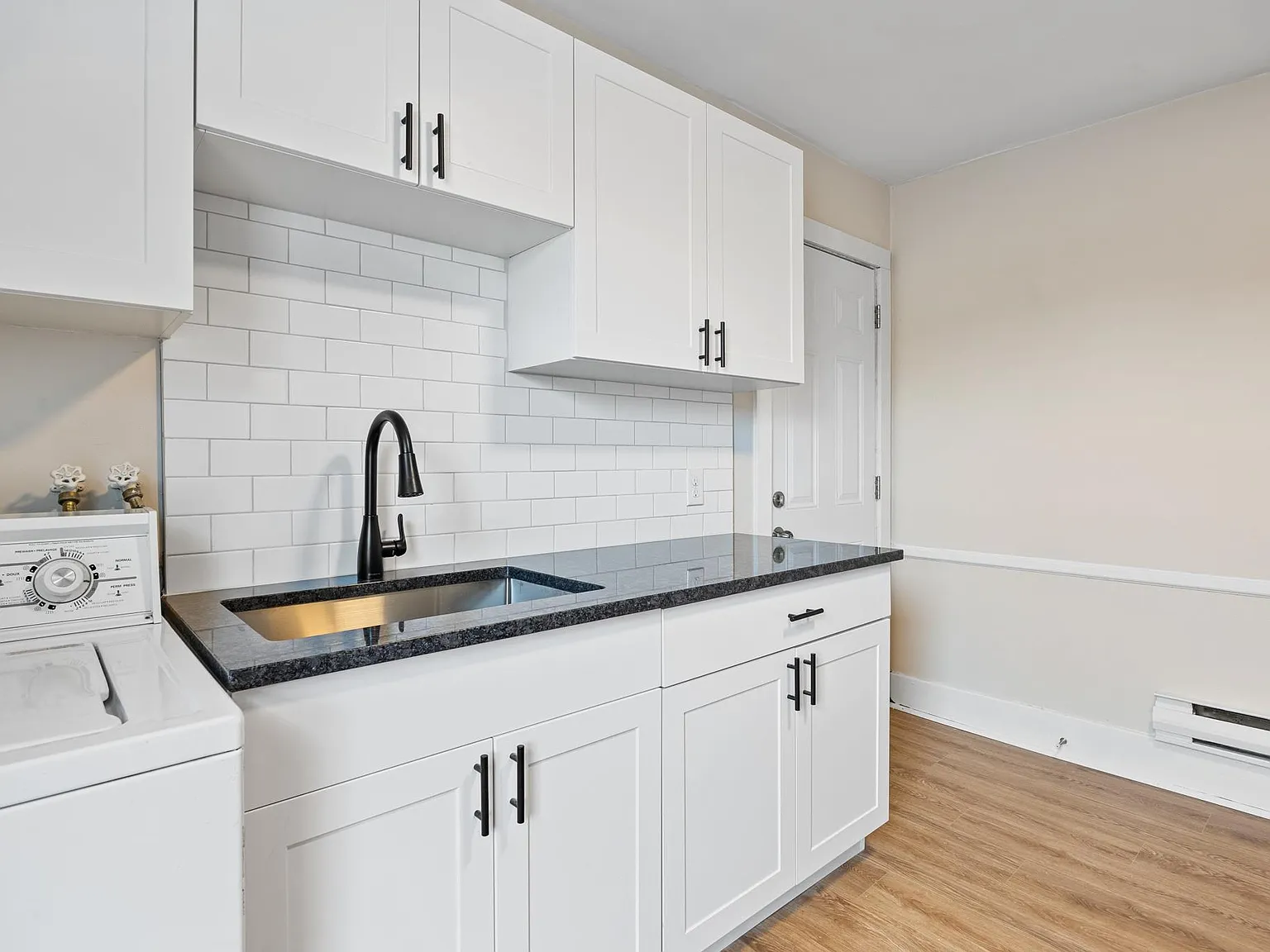 2 bed, $1,575 — Photo 3