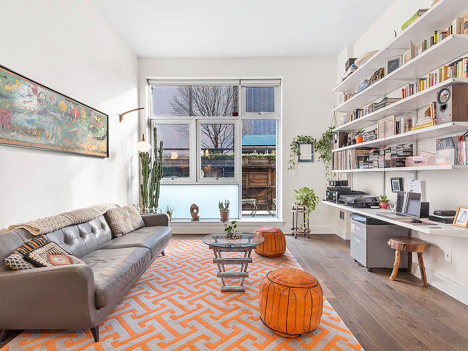 1st image of 390 Lorimer St APT 1C