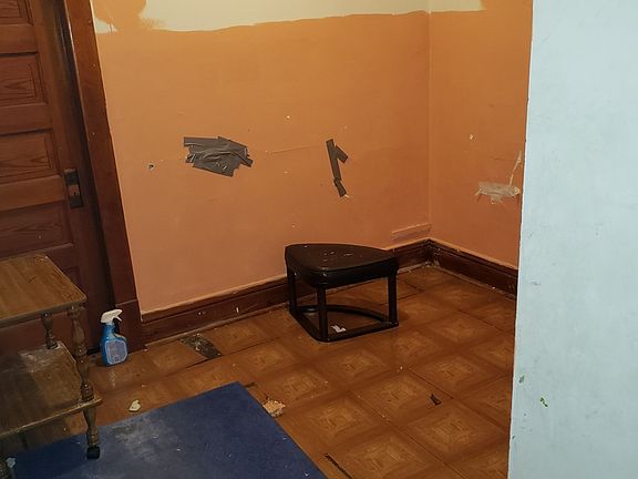 5th image of 13832 Park Ave