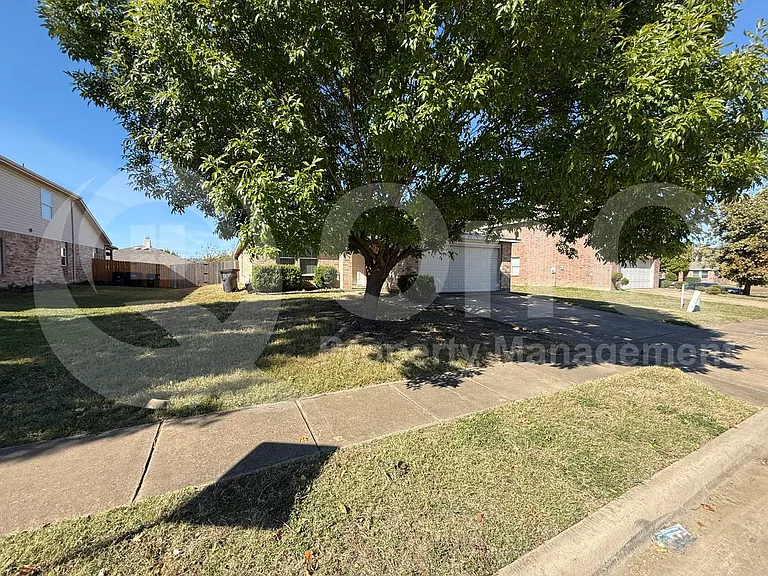 8956 Preakness Cir — Photo 3