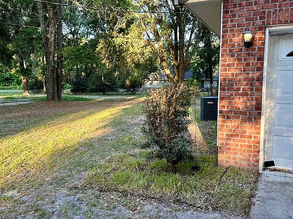 4th image of 162 SE Andrews Dr