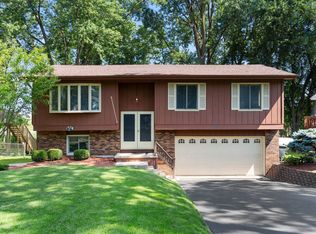 219 Plum St, Lake In The Hills, IL 60156